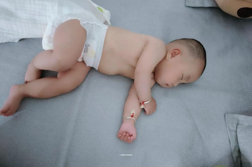 钦州宝宝口水多怎么回事